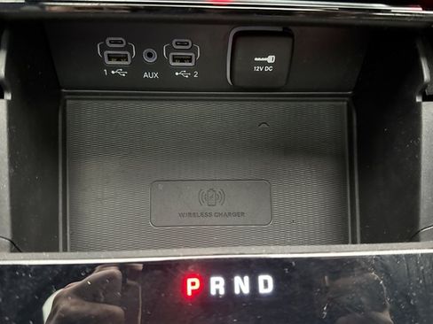 Used 2024 Jeep Grand Cherokee Altitude AWD/4WD image 16