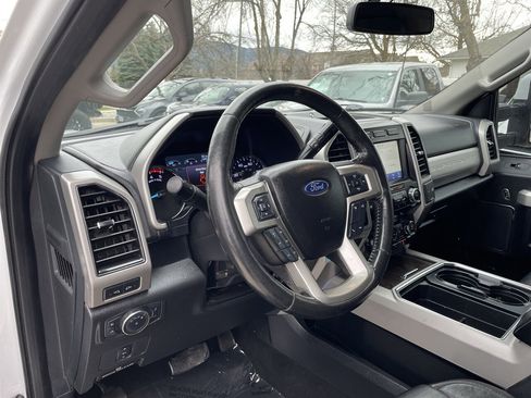 Used 2020 Ford F250 Lariat w/ Lariat Value Package image 34