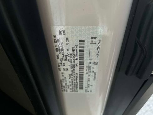 Used 2023 Ford Transit 350 XLT image 34