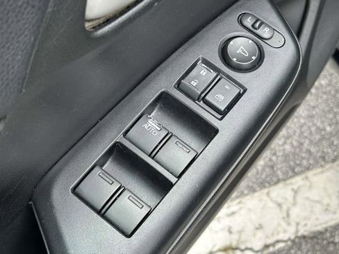 Used 2015 Honda Civic SE image 13