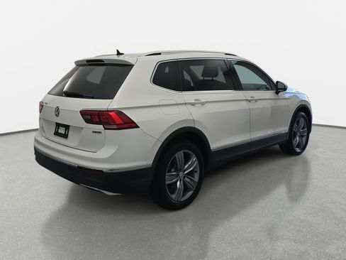 Used 2020 Volkswagen Tiguan SEL w/ 3rd Row Seat Package image 3
