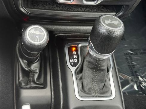 Certified 2020 Jeep Wrangler Unlimited Sport S AWD/4WD image 38