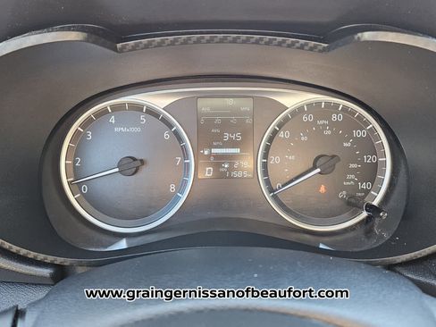 Used 2025 Nissan Versa S w/ Trunk Package image 14