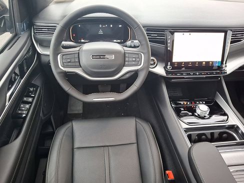New 2026 Jeep Grand Wagoneer L 4WD image 8