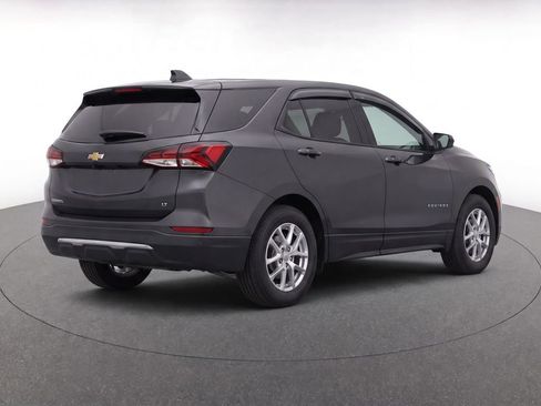 Used 2023 Chevrolet Equinox LT FWD image 9