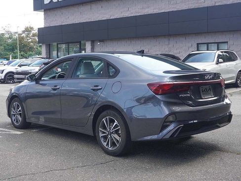 Used 2022 Kia Forte LXS w/ LXS Technology Package FWD image 8