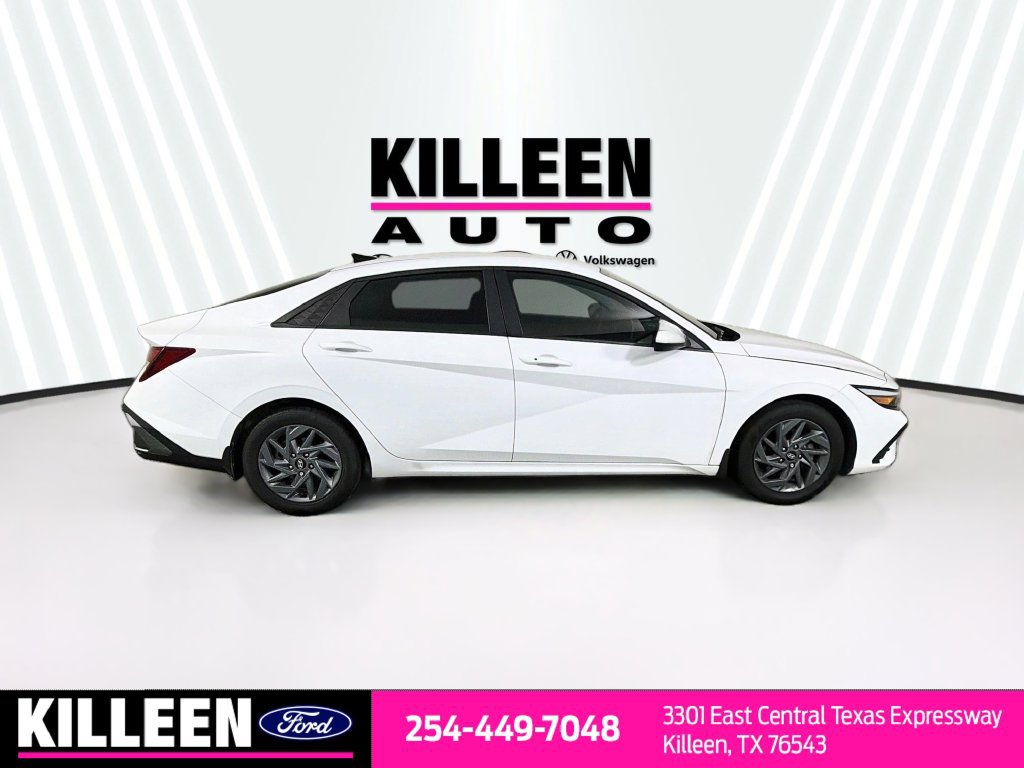 Used 2024 Hyundai Elantra SEL FWD image 10