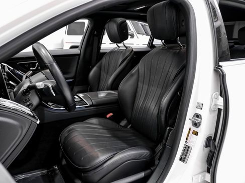 Used 2022 Mercedes-Benz S 500 4MATIC w/ AMG Line Package image 30