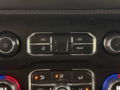 Used 2024 Chevrolet Tahoe LT image 36