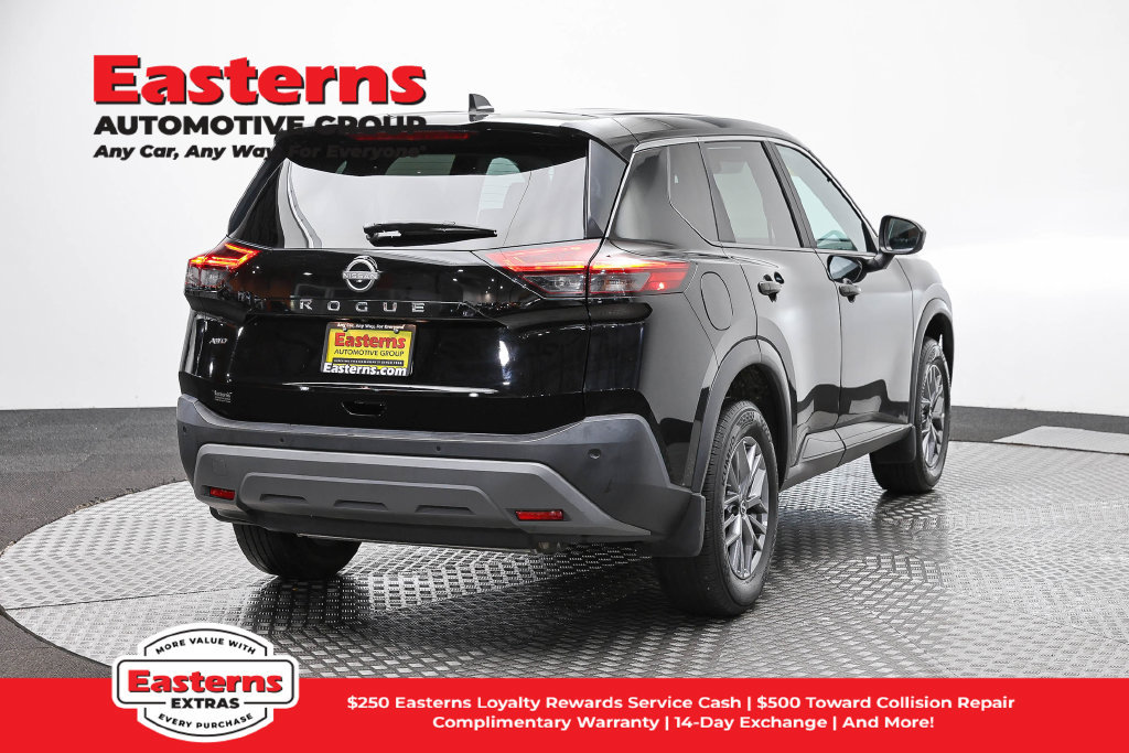 Used 2023 Nissan Rogue S AWD/4WD image 6