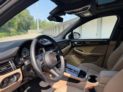 Used 2023 Porsche Macan S AWD/4WD image 9
