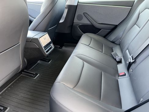Used 2025 Tesla Model 3 Long Range RWD image 16