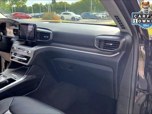 Used 2022 Ford Explorer XLT w/ Equipment Group 202A AWD/4WD image 16