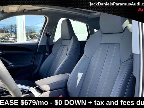 Used 2025 Audi Q5 Premium Plus w/ Premium Plus AWD/4WD image 17