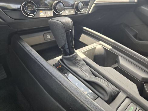 Used 2025 Honda Accord LX image 23