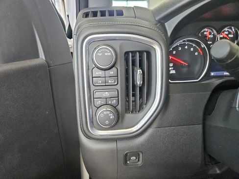Used 2021 Chevrolet Silverado 1500 LT AWD/4WD image 27