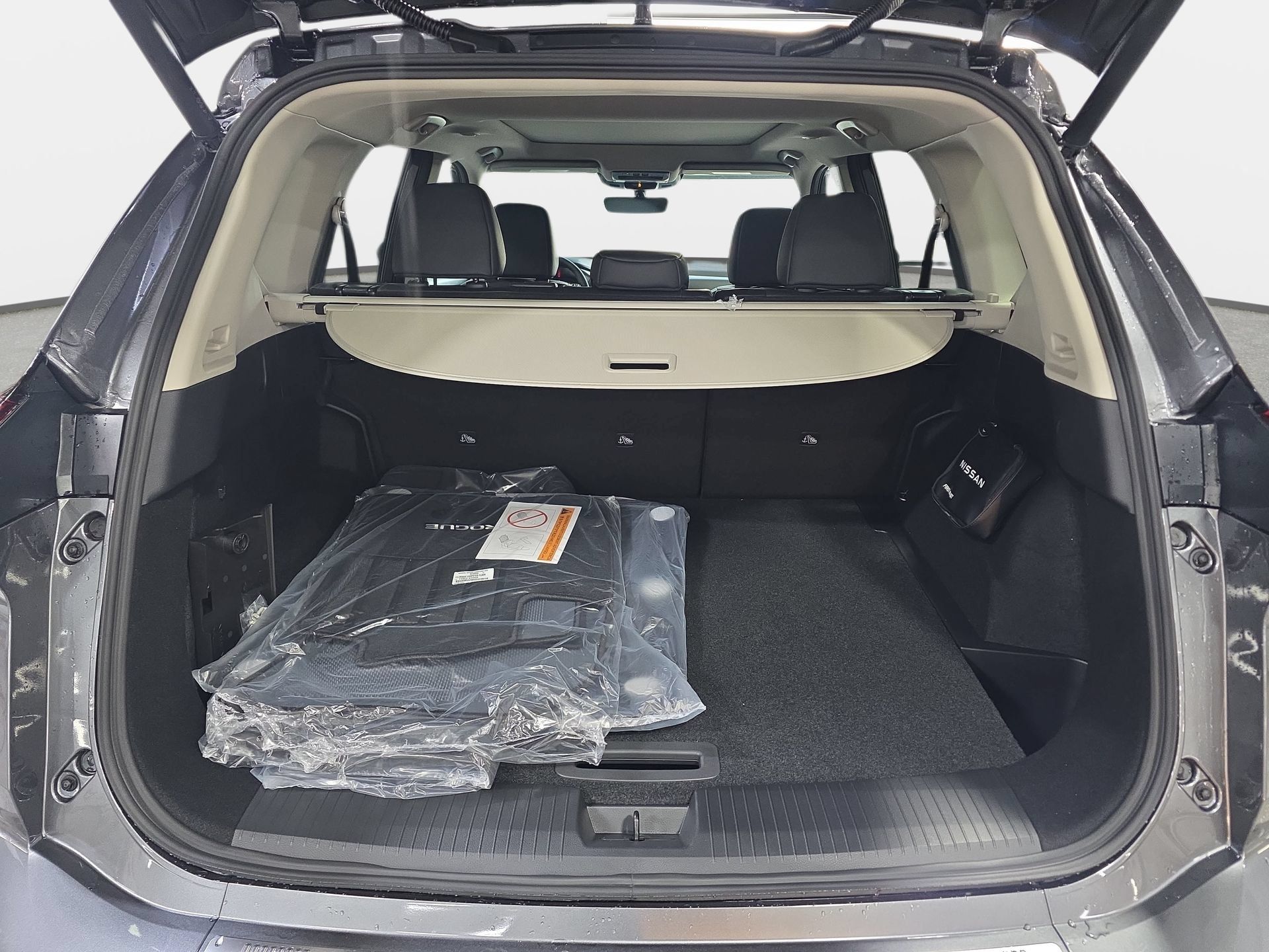 New 2026 Nissan Rogue Dark Armor AWD/4WD image 12