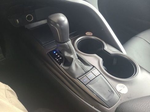 Used 2024 Toyota Camry SE image 26