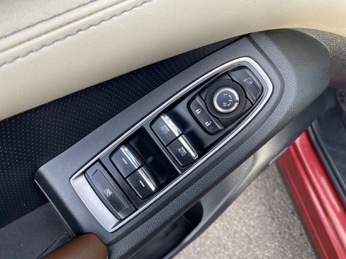 Used 2020 Subaru Ascent Touring image 18