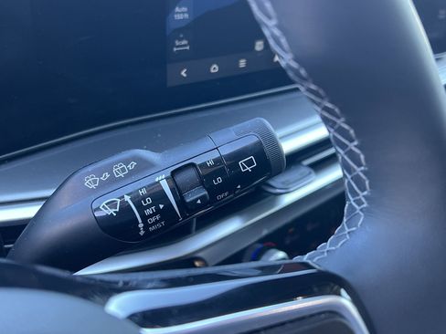 Used 2025 Kia Sorento S w/ Panoramic Sunroof Package image 14