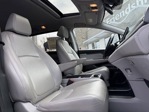 Used 2018 Honda Odyssey EX-L image 49
