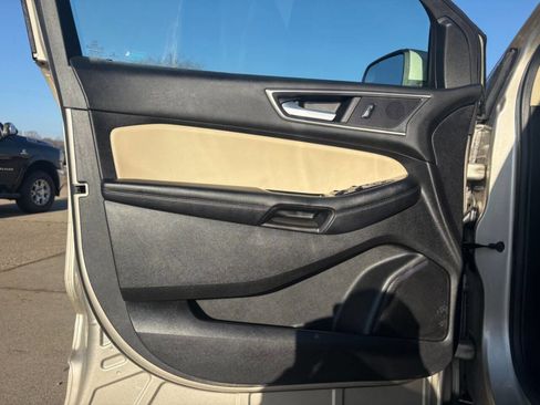 Used 2018 Ford Edge SEL w/ Equipment Group 201A image 7