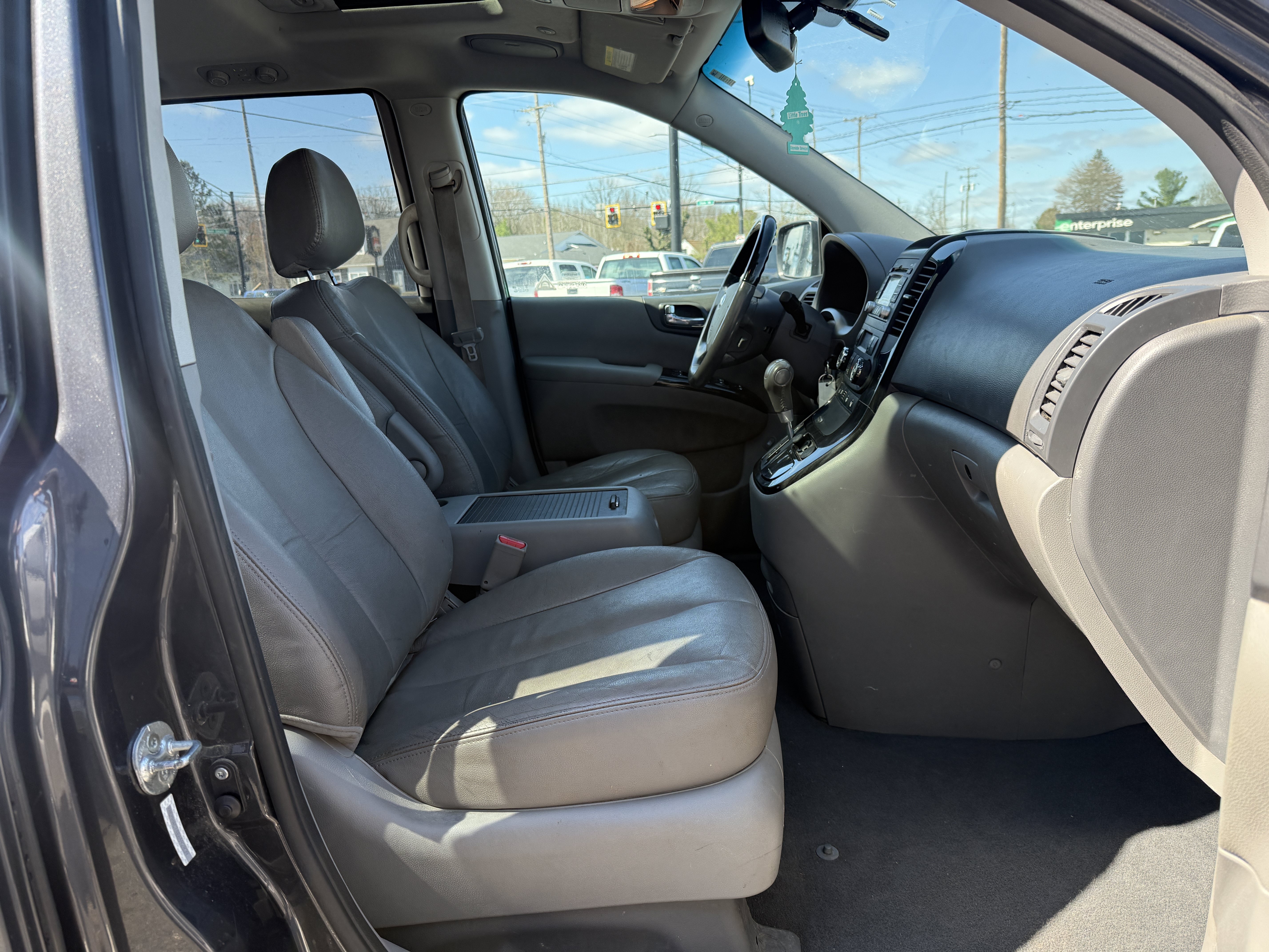 Used 2014 Kia Sedona EX w/ Luxury Package FWD image 12