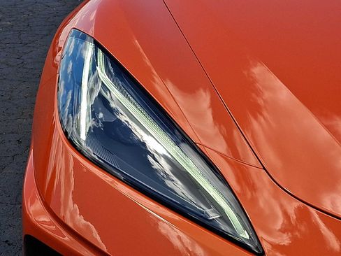 Used 2020 Chevrolet Corvette Stingray Preferred Cpe w/ 2LT Preferred Equipment Group RWD image 9