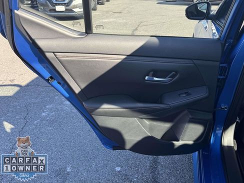 Used 2024 Nissan Sentra SR w/ SR Premium Package FWD image 9