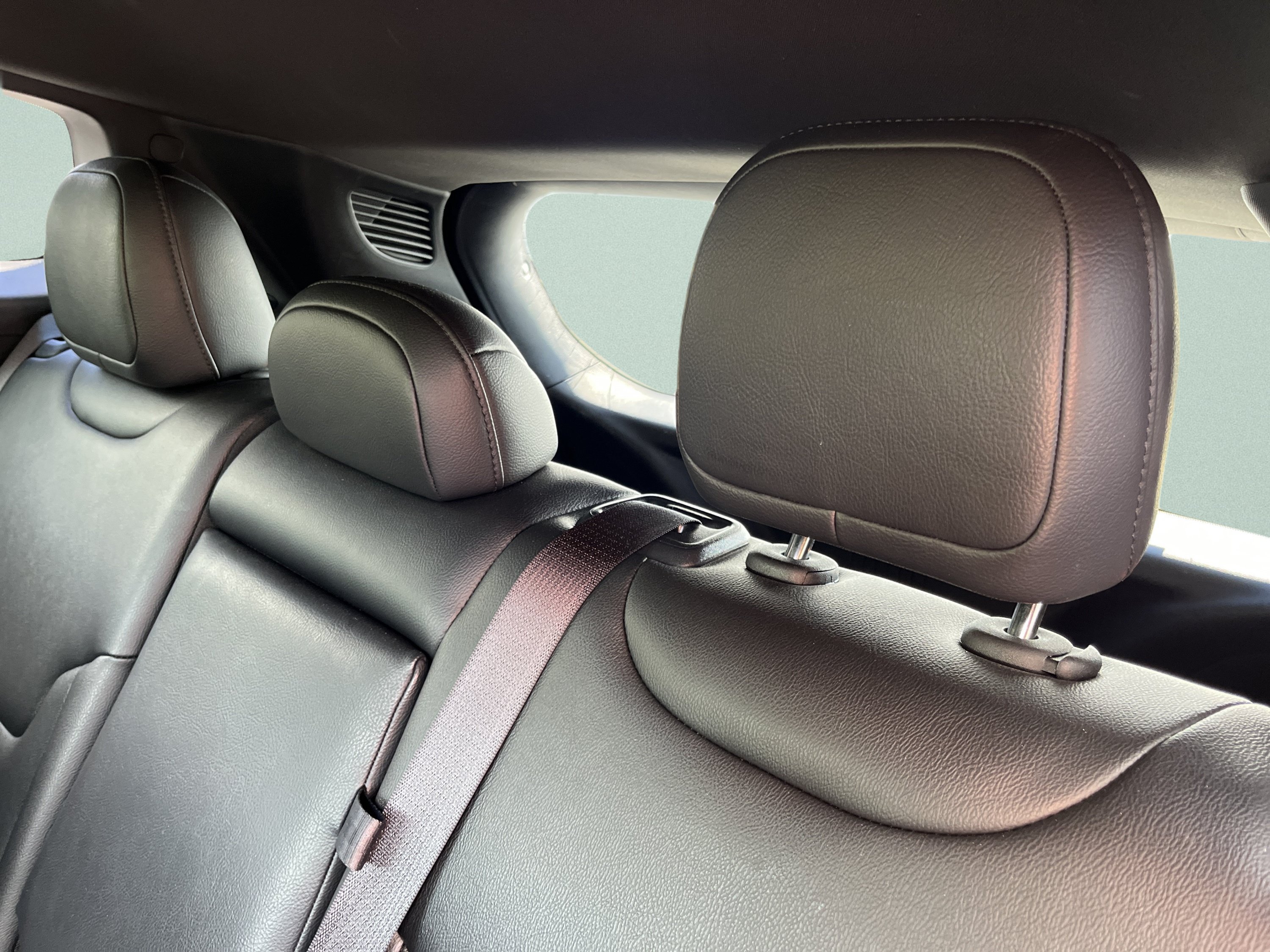 Used 2025 Jeep Compass Limited AWD/4WD image 22