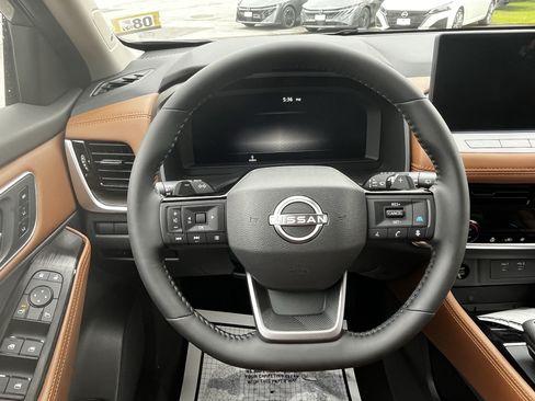 New 2026 Nissan Rogue Platinum AWD/4WD image 19