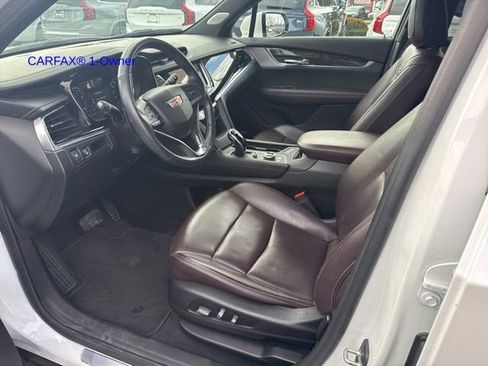 Used 2021 Cadillac XT6 Premium Luxury image 21
