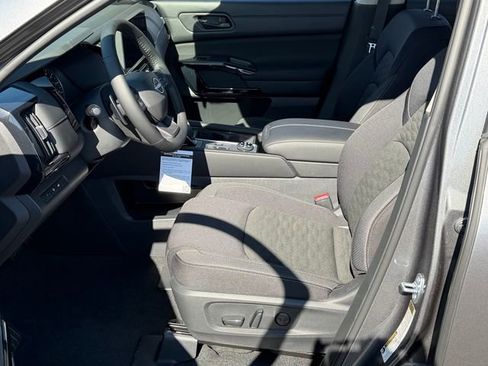 New 2026 Nissan Pathfinder SV AWD/4WD image 19