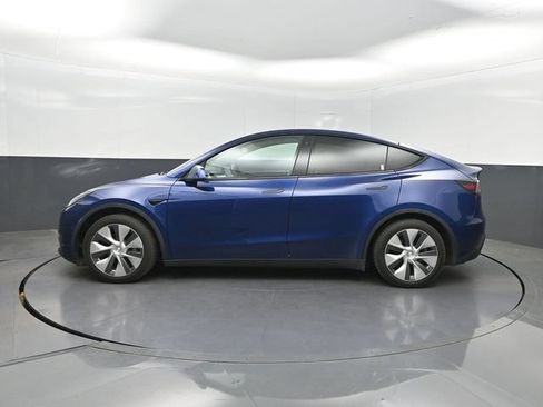 Used 2021 Tesla Model Y Long Range AWD/4WD image 3