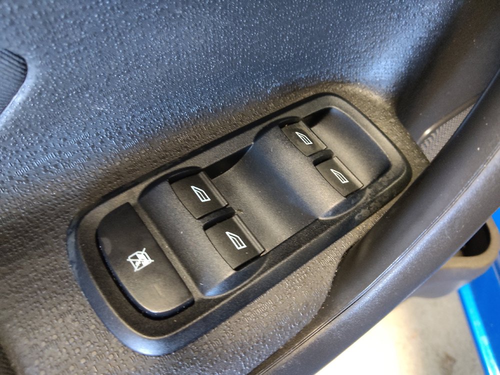 Used 2018 Ford Fiesta SE FWD image 27