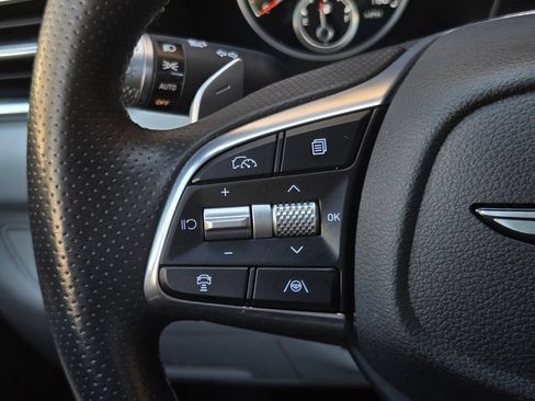 Used 2025 Genesis G70 2.5T AWD/4WD image 24