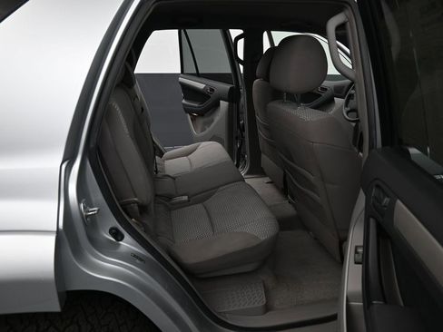 Used 2007 Toyota 4Runner SR5 image 32