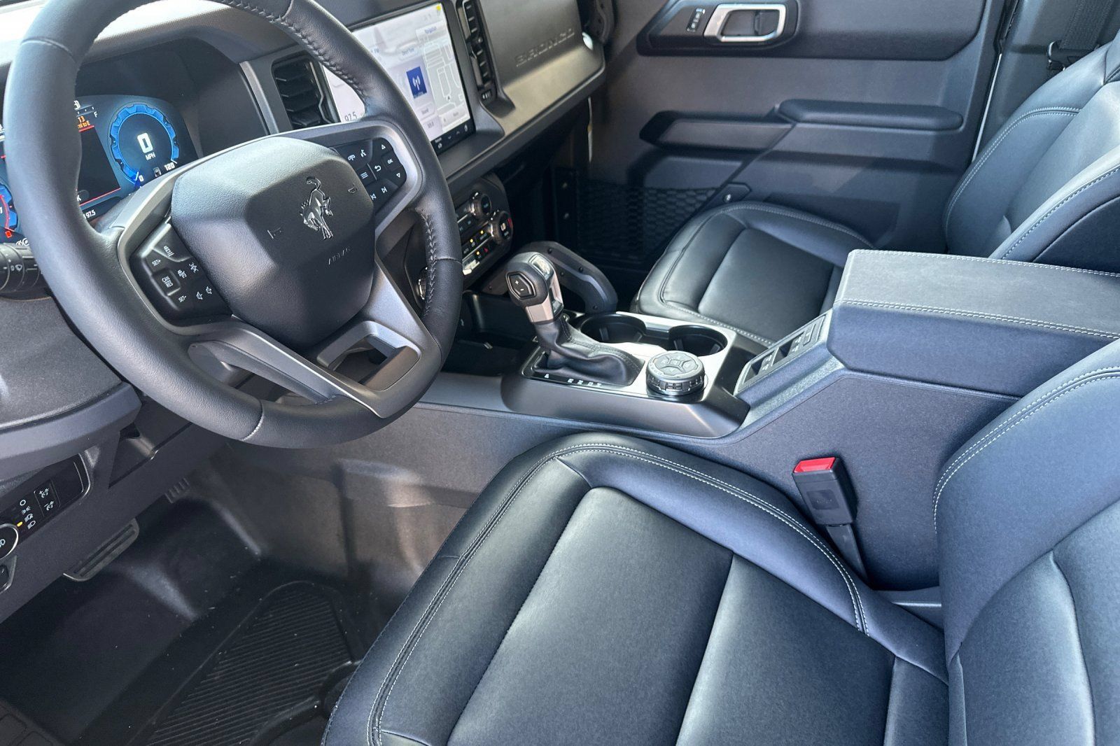 New 2026 Ford Bronco Badlands AWD/4WD image 10