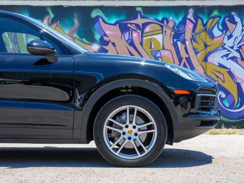 Used 2019 Porsche Cayenne S AWD/4WD image 11