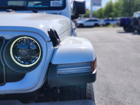 New 2026 Jeep Gladiator Sport AWD/4WD image 10