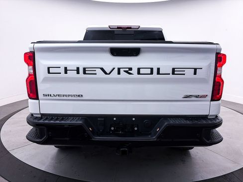 Used 2023 Chevrolet Silverado 1500 ZR2 w/ Technology Package AWD/4WD image 18