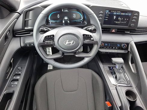 Certified 2026 Hyundai Elantra Sport image 7