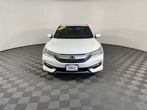 Used 2017 Honda Accord Sport Special Edition image 2
