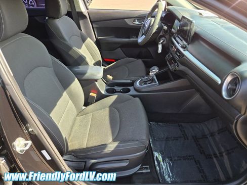 Used 2019 Kia Forte LXS image 14