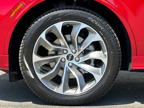New 2026 Lincoln Aviator 2WD w/ Jet Appearance Package image 26