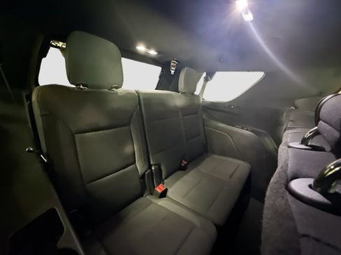 Used 2023 GMC Yukon SLE w/ LPO, Floor Liner Package AWD/4WD image 33