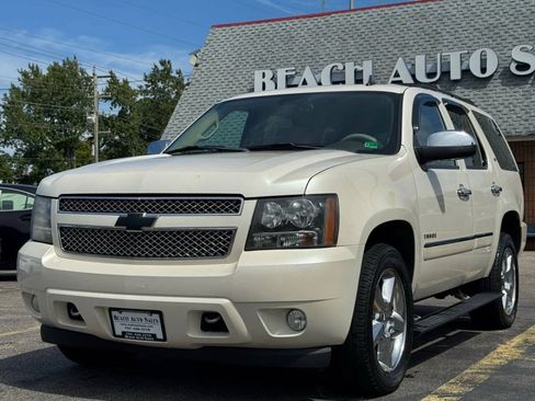 Used 2011 Chevrolet Tahoe LTZ AWD/4WD image 3