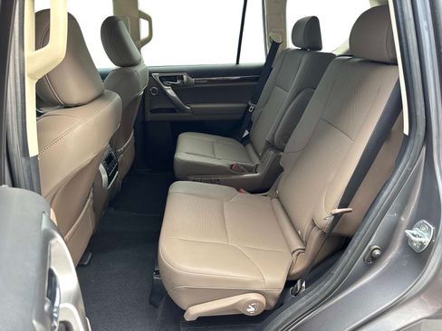 Certified 2023 Lexus GX 460 Premium AWD/4WD image 13