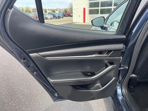 Used 2024 MAZDA MAZDA3 s FWD image 18