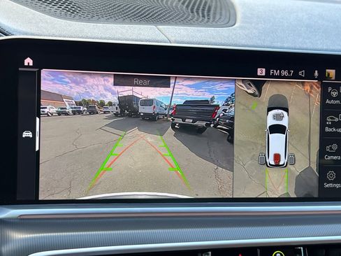 Used 2022 BMW X5 xDrive40i w/ Parking Assistance Package image 21